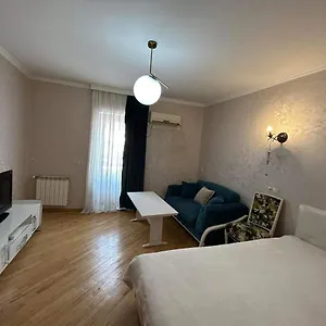  Апартаменты Lela's